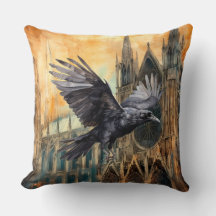 Corvo Voador e Catedral Gótica Medieval