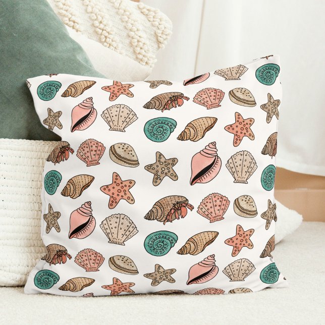 Almofada Costelas e guincho de caranguejo-eremita (Cute Seashell Coastal Kids Throw Pillow)