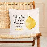 Almofada Cota Amarelo Limão Engraçado Moderno<br><div class="desc">Cota Amarelo Limão Engraçado Moderno</div>