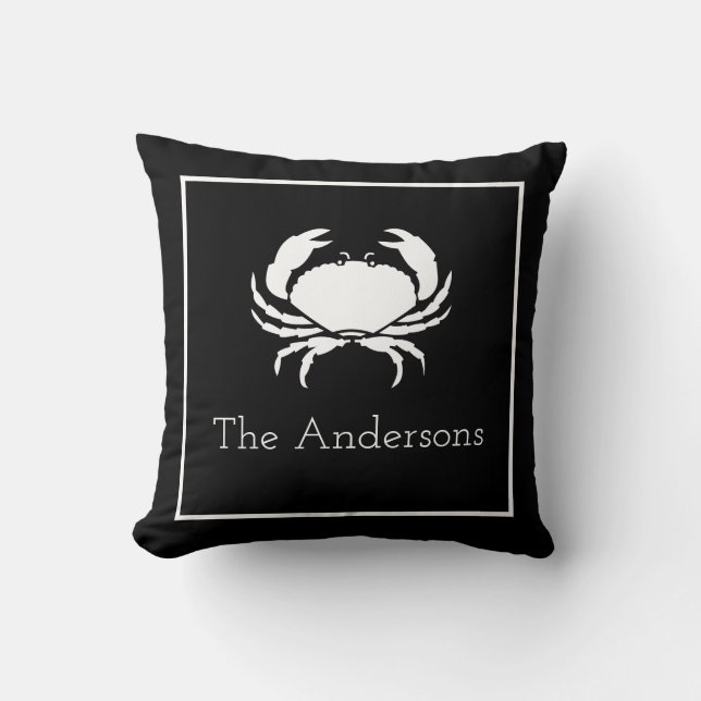 Almofada Crab White no Black Family Name Modern (Frente)