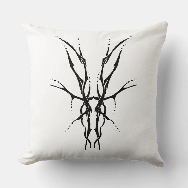 Almofada Crânio de Cervo Tribal Preto Desenho de Caça (Frente)
