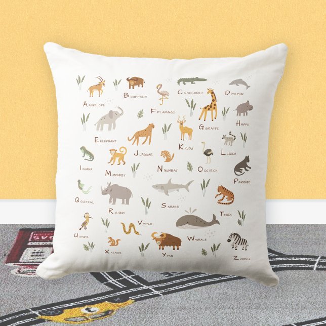 Almofada Crianças Diversão do ABC Animal (Learn ABC Letters Children Jungle Safari Animals Throw Pillow©Susanne Sachers - Sunny Mind Design 🌞)