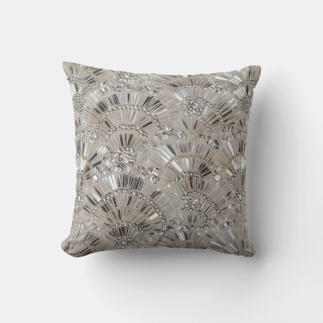 Almofada Crystals Throw Pillow (Frente)