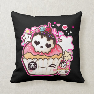 Almofada cupcake do crânio de Kawaii com estrelas e coraç