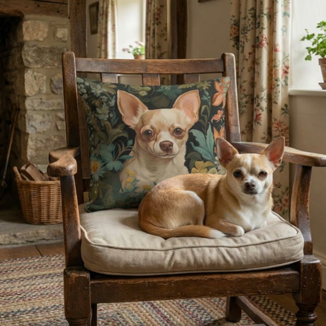 Almofada Cute Chihuahua em Jardim Estilo William Morris (Criador carregado)