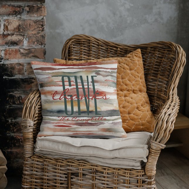 Almofada Dar Obrigados com faixas de aquarela personalizada (Criador carregado)