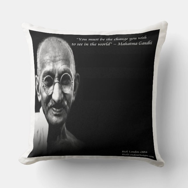 Almofada de Algodão Grande com Frase de Gandhi Sej (Frente)