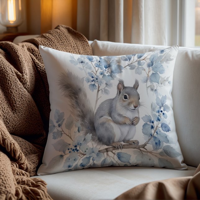 Almofada de Animais da Floresta – Decoração Rústic (Stylish accent throw pillow for modern homes — the perfect cozy touch to elevate any living space to)