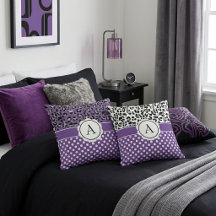 Almofada de lançamento de monograma de impressão d