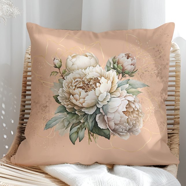 Almofada de Pêssego Rústico com Peônias Douradas e (Rustic Peach Pillow with Golden and Blush Peonies in a sunny rattan armchair.)