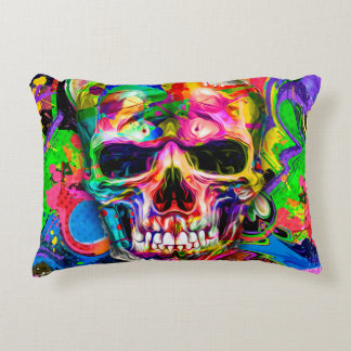 Almofada Decorativa abstrato cor de fundo com crânio colorido