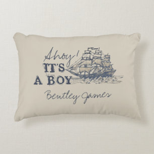 Almofada Decorativa Ahoy! É um menino bebê náutico vintage Bebê