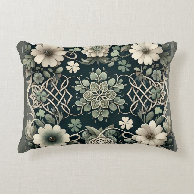 Almofada Decorativa Amuleto Floral Trevo Celta (Frente)