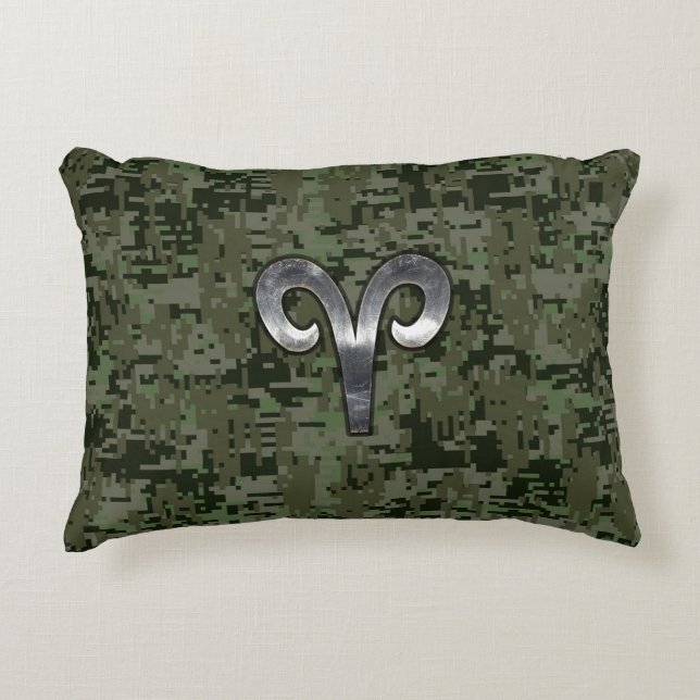 Almofada Decorativa Aries Sinal Zodiac na Camo Digital Verde Woodland (Frente)