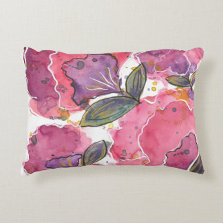 Almofada Decorativa Arte Floral Vibrante em Aquarela