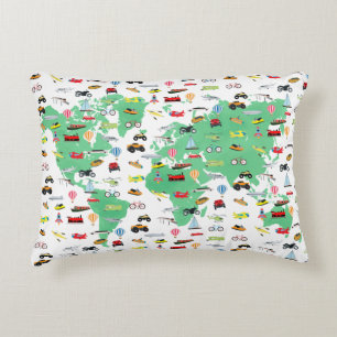 Almofada Decorativa Aventura aguarda veículos do mapa mundial