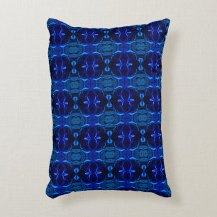 Almofada Decorativa Azul com traçados interligados 'flutuantes'