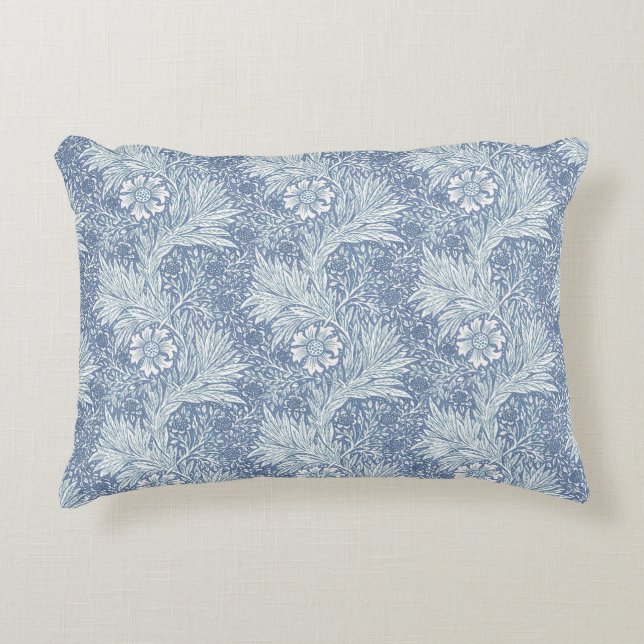 Almofada Decorativa Azul Francês Floral Calêndula William Morris (Frente)