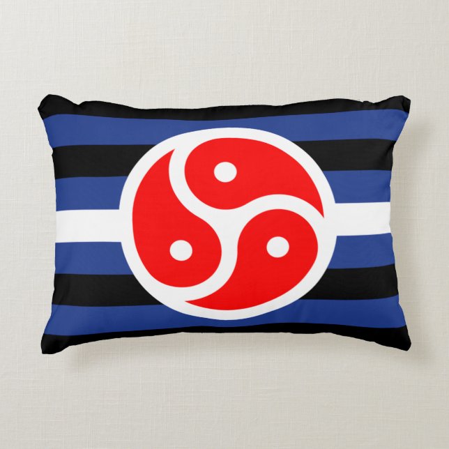 Almofada Decorativa Bandeira do Orgulho da Prática de Couro (Frente)