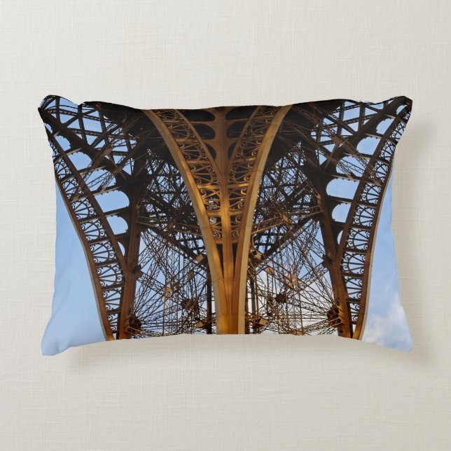 Almofada Decorativa Beleza da Torre Eiffel em Paris (Frente)