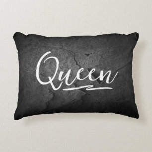 Almofada Decorativa Black Slate Rock com Queen Text