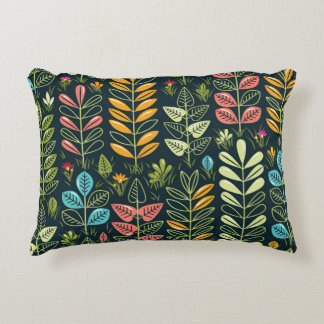 Almofada Decorativa Blooms Eternos: Elegância Floral Desenhada À Mão