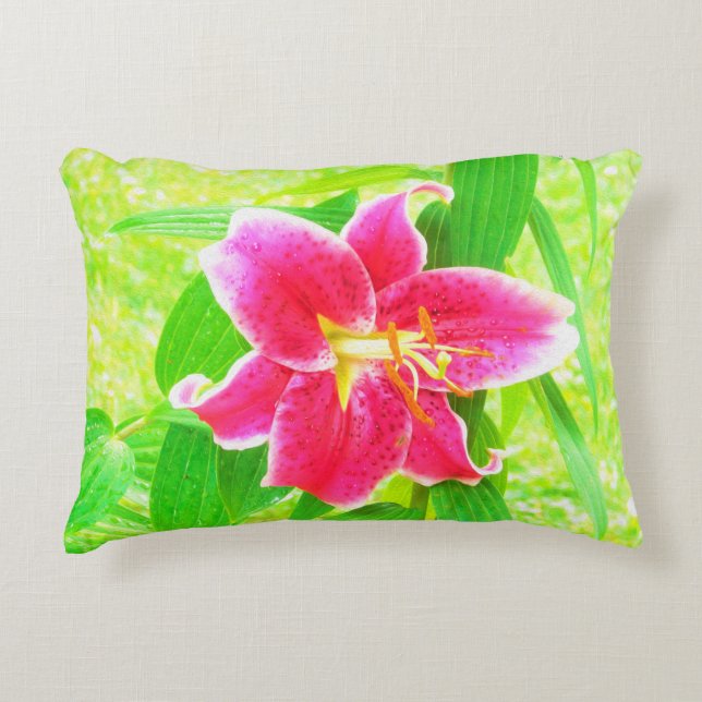 Almofada Decorativa Bonito Stargazer Rosa Profundo Lily no Verde limão (Frente)