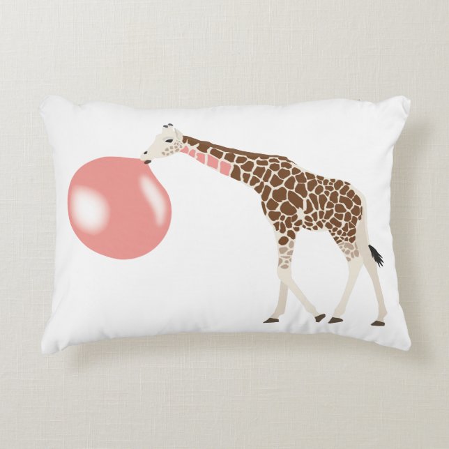 Almofada Decorativa Bubble Gum Giraffe Soprando Bolha (Frente)
