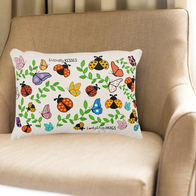 Almofada Decorativa Butterfly Kisses Ladybug Hugs Kids Décor (Criador carregado)