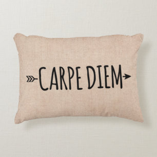 Almofada Decorativa Carpe Diem Boho Seta em bege