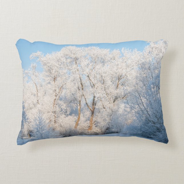 Almofada Decorativa Cenário de inverno em Árvores Neves (Frente)