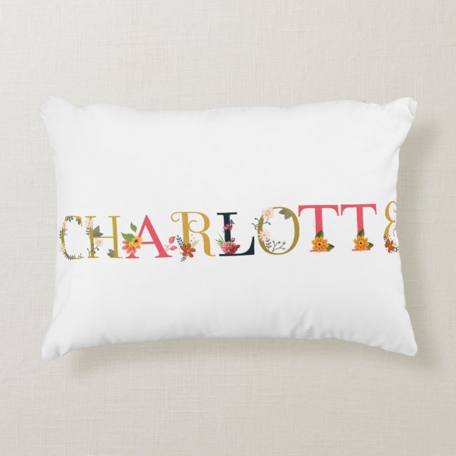 Almofada Decorativa CHARLOTTE Name Art With Flowers Embroidered (Frente)