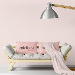 Almofada Decorativa Chefe e Nome da Menina Rosa Moderna | melhor prese<br><div class="desc">Apresentando a coleção de Chefes e Nomes de Menina Rosa Moderna no Zazzle! Esta tendência e coleção de na moda é perfeita para todas as mulheres fortes e independentes que estão a balançar as suas carreiras e a fazer de uma declaração. Quer você seja uma menina chefe ou esteja procurando...</div>