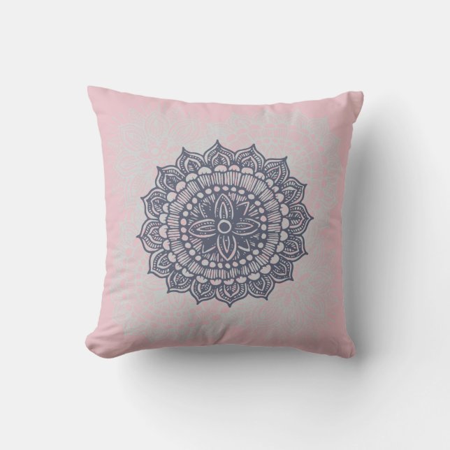 Almofada Decorativa com Desenho de Mandala (Frente)