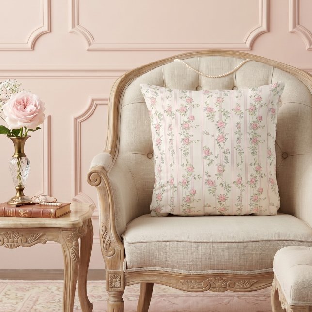 Almofada Decorativa com Padrão de Rosa Floral Rosa (elegant feminine girly pink coquette rose floral pattern throw pillow)