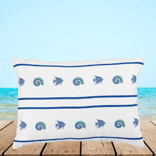 Almofada Decorativa Conchas e Peixes do Mar de Stripes Brancas Azuis e
