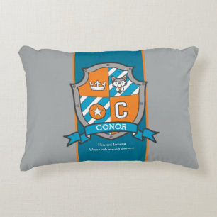 Almofada Decorativa Conor ou letra C, nome de meninos, significa crian