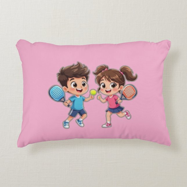 Almofada Decorativa Cute Cartoon Boy and Girl Playing Padel Tennis – F (Frente)