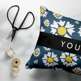Almofada Decorativa Daisy Pattern, White Daisies, Seu Nome