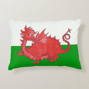 Almofada Decorativa Dragão Vermelho Cento no Travesseiro de Destaque V