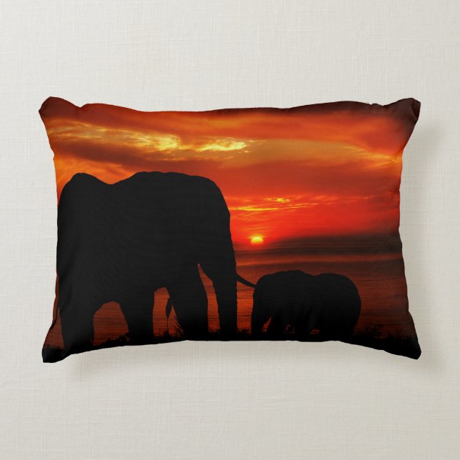 Almofada Decorativa Elephants at Sunset (Frente)