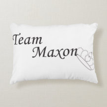 "Equipe Maxon" O Travesseiro de Kiera Cass