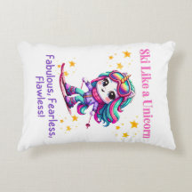 Esquiador de Unicorn montanhas de magia esportiva