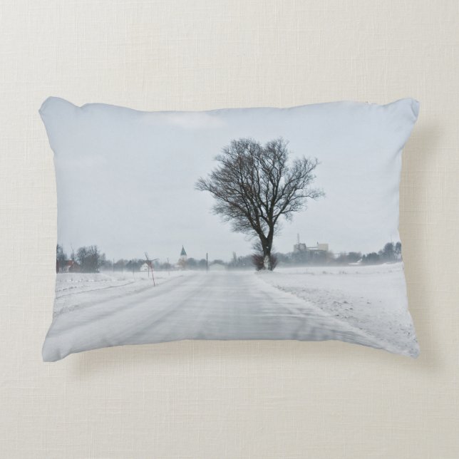 Almofada Decorativa Estrada de inverno rural (Frente)