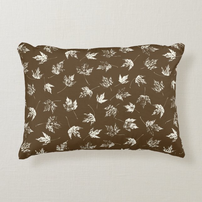 Almofada Decorativa Fall Maple Folhas em castanho - padrão perfeito. (Frente)