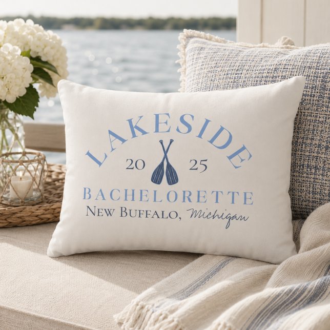 Almofada Decorativa Fim de Semana de Solteira no Lago Clássico (Classic Lake Bachelorette Girls Weekend Accent Pillow)