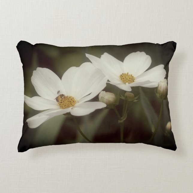 Almofada Decorativa Flores E Abelhas De Cosmos (Frente)