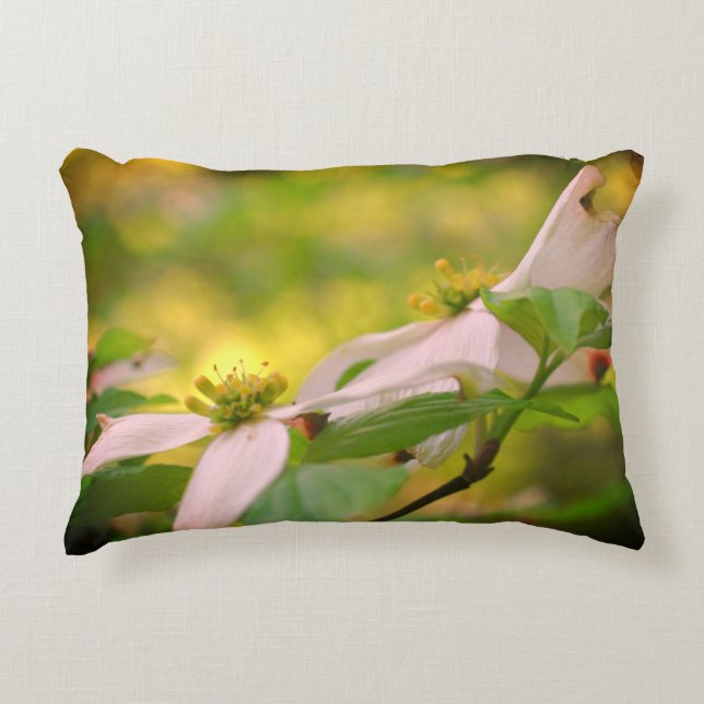 Almofada Decorativa Flores Selvagens de Dogwood (Frente)