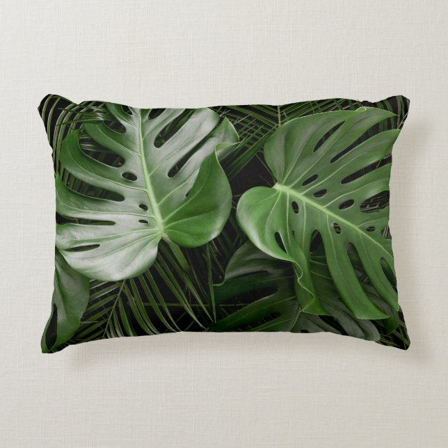 Almofada Decorativa Folhas de Monstera, layout tropical de luxo. (Frente)