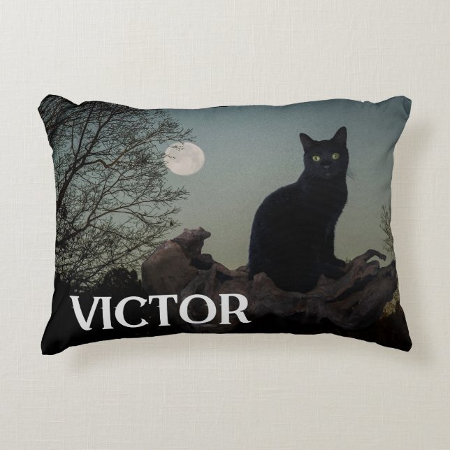 Almofada Decorativa Gato Preto com Lua na Árvore Nome Personalizado (Frente)